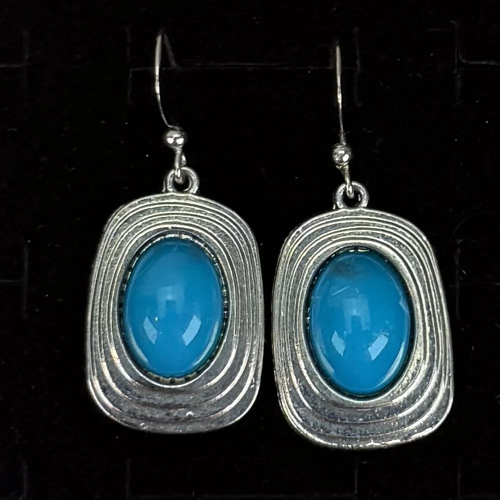 Vintage Silvertone faux turquoise blue pierced ear earrings